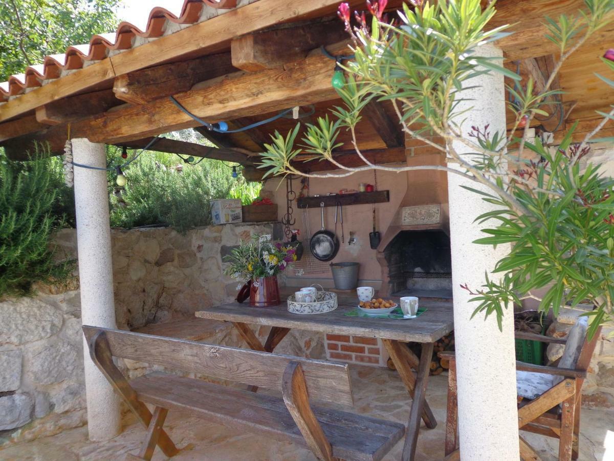 House Dobrila Vila Igrane Exterior foto